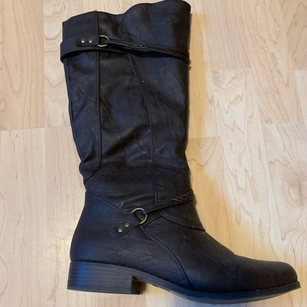 brown boots